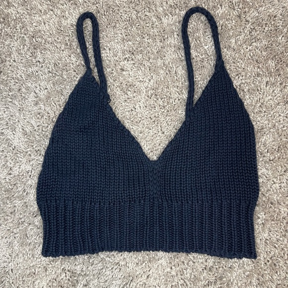 Top - Picture 1 of 2